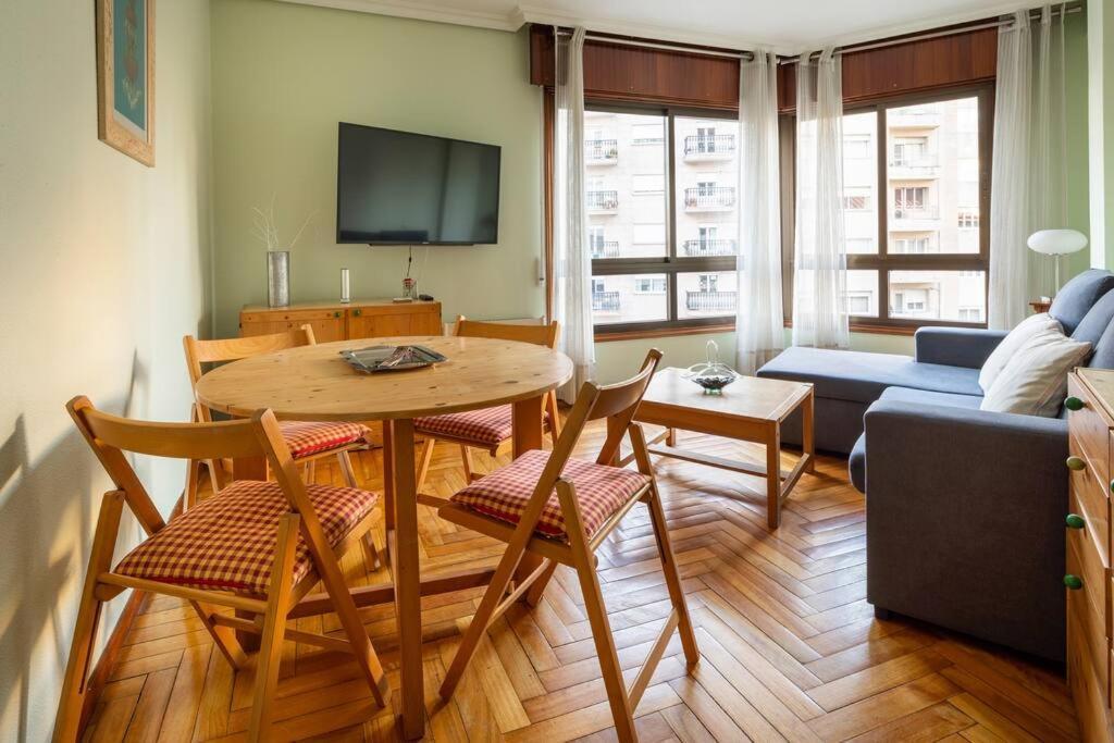 Apartamento Centro De Vigo Con Paking Gratuito Exteriör bild