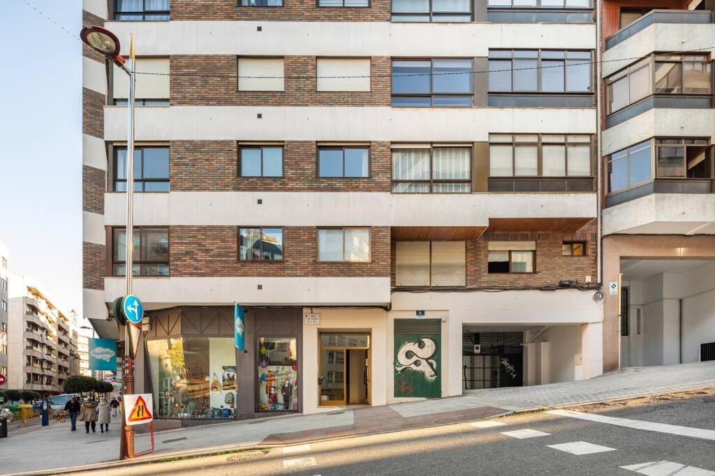 Apartamento Centro De Vigo Con Paking Gratuito Exteriör bild